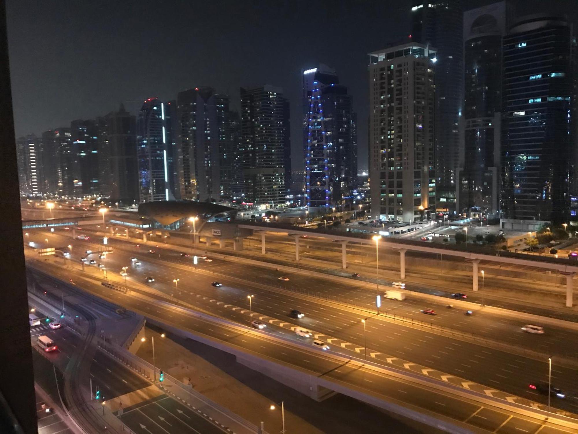 The S Apartment Dubai Luaran gambar